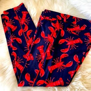 Unique red and blue lobster print cropped pants